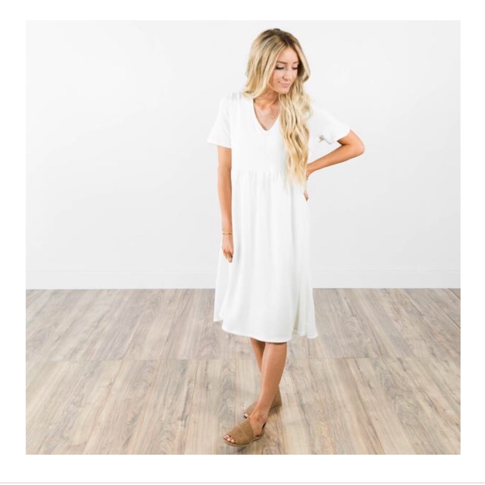 Amelia Dress in Ivory